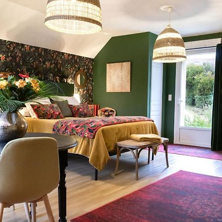 Les Patis Bed & Breakfast Vouvray Exterior photo