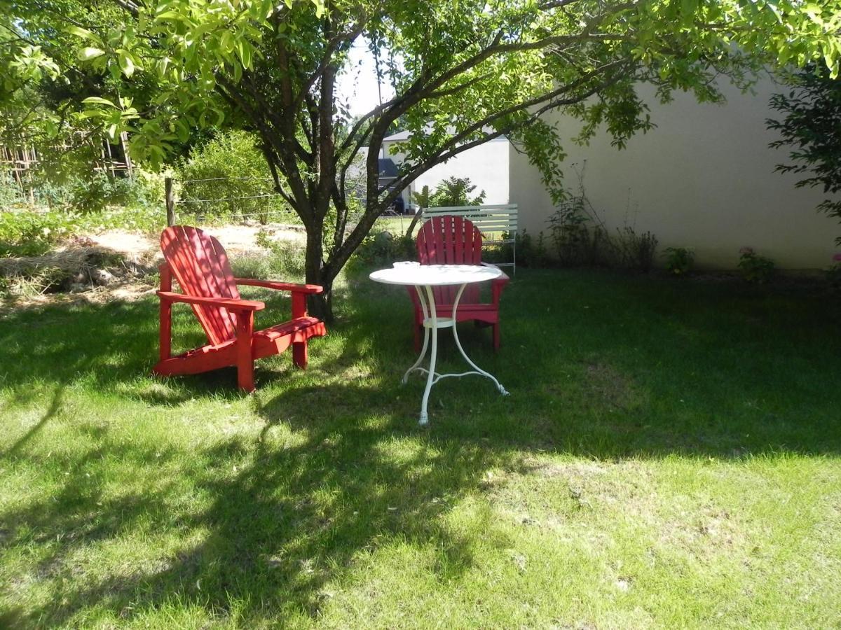 Les Patis Bed & Breakfast Vouvray Exterior photo